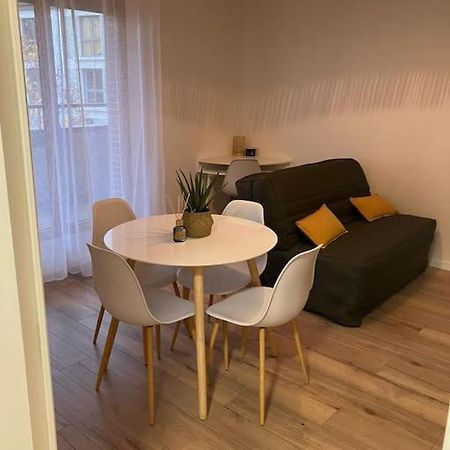 Apartamento Studio Cosy 12 Min Arc De Triomphe Rueil-Malmaison Exterior foto